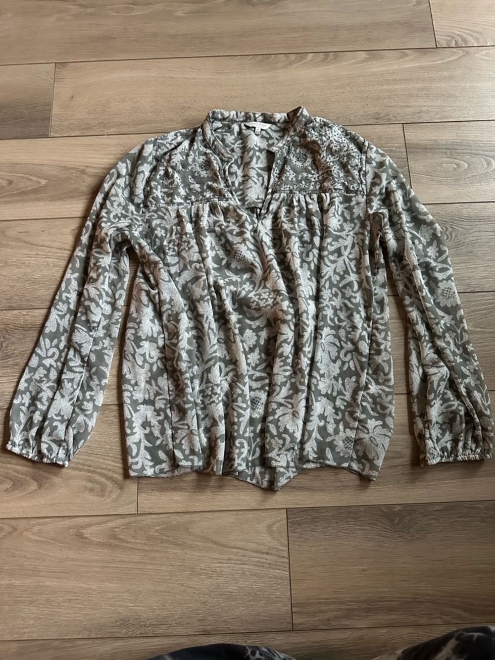 Lucky Brand Green and Cream Floral Peasant Blouse